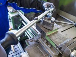 HAZET Drehmomentschlüssel 40-200 Nm 2% Vierkant Massiv 12,5mm 1/2 Zoll 6122-1CT -Heimwerkzeug Geschäft 6122 1ct 23anwendung 23industrie 23alternative 236