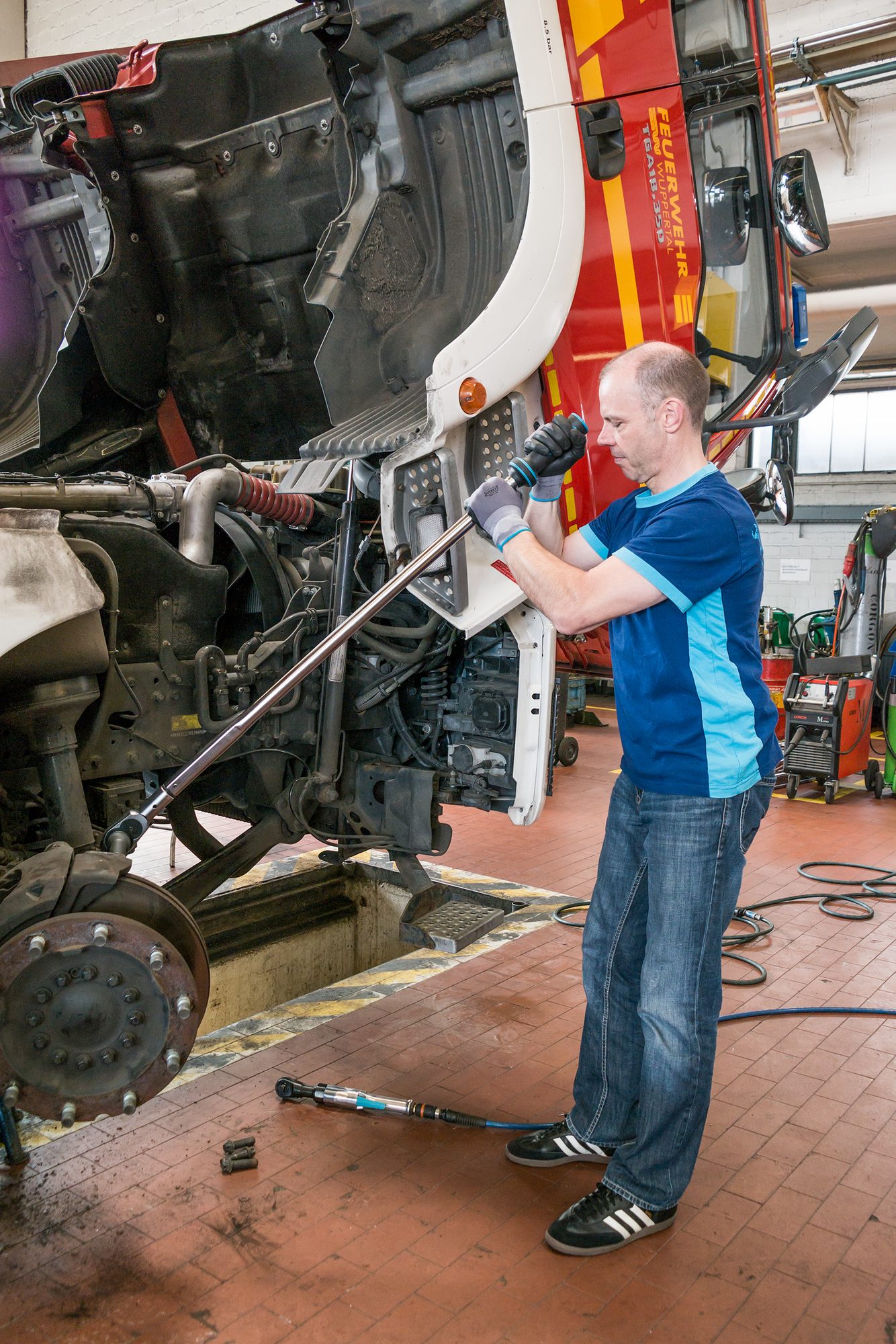 HAZET Drehmomentschlüssel 300-800 Nm 2% Vierkant Massiv 20mm 3/4 Zoll 6145-1CT 13 HAZET Drehmomentschlüssel 300-800 Nm 2% Vierkant Massiv 20mm 3/4 Zoll 6145-1CT – Bild 11