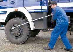 HAZET Drehmomentschlüssel 400-1000 Nm 3% Vierkant Massiv 20mm 3/4 Zoll 6150-1CTCAL -Heimwerkzeug Geschäft 6150 1ct 23anwendungm2TqS2BeHyCYQ