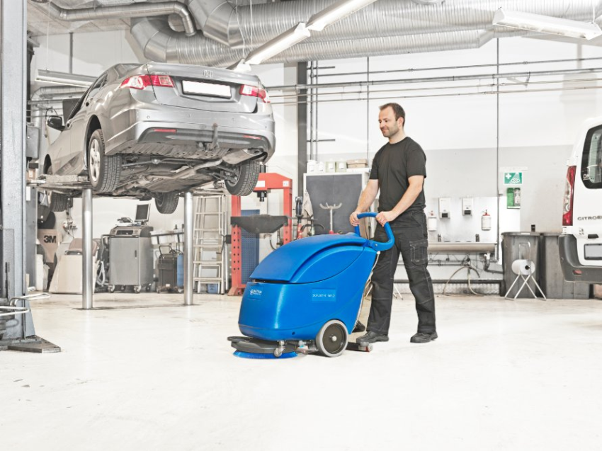 Nilfisk Nachläufer-Scheuersaugmaschine SCRUBTEC 343.2 B 9087319020 5 Nilfisk Nachläufer-Scheuersaugmaschine SCRUBTEC 343.2 B 9087319020 – Bild 3