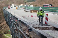 Bosch Abbruchhammer GSH 27 VC 061130A000 -Heimwerkzeug Geschäft gsh 27 vc 74181